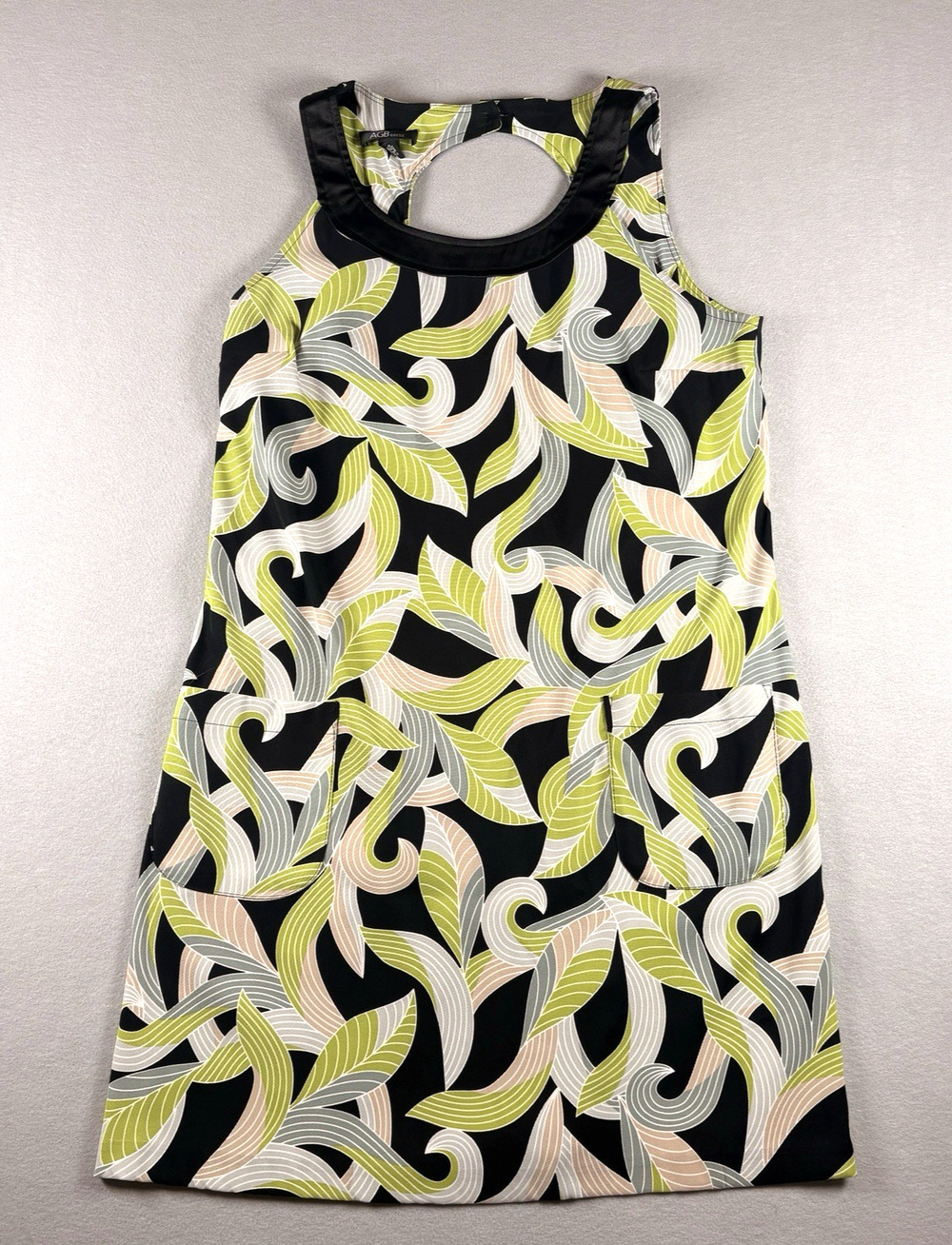 AGB Women's Size 16 Black Green Retro Leaf Print Keyhole Shift Dress